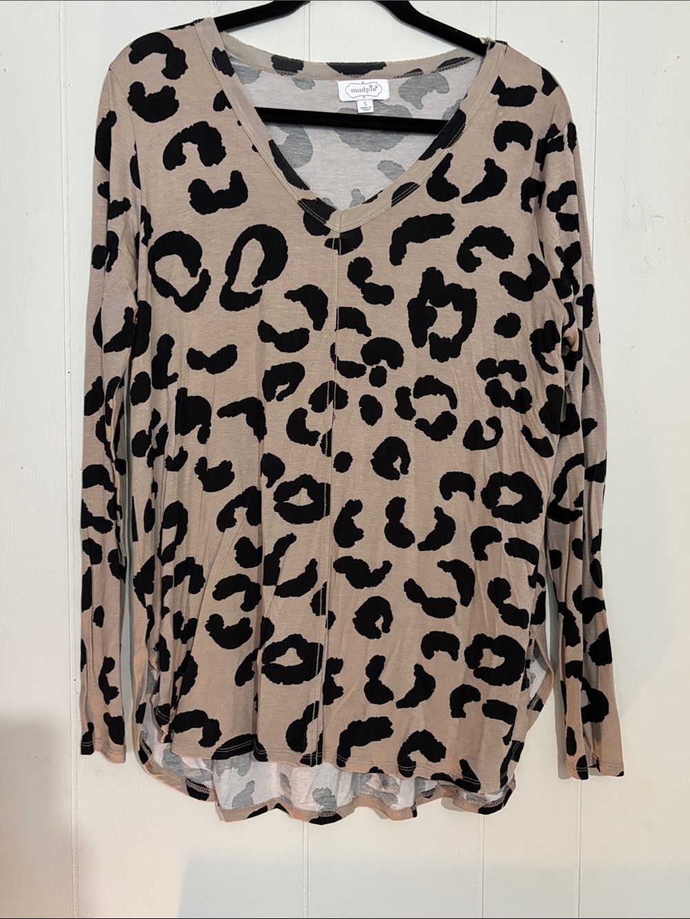 Mud Pie Taupe & Black Leopard V-Neck Long Sleeve Top
